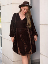 Load image into Gallery viewer, Curvy V-Neck Balloon Sleeves Dress