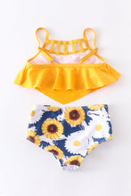 Load image into Gallery viewer, Daisy Power 2pc Mom & Mini Swimsuit