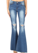 Load image into Gallery viewer, Beth Flared Jeans