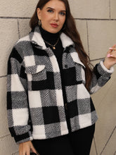 Load image into Gallery viewer, Curvy Pocketed Plaid Jacket
