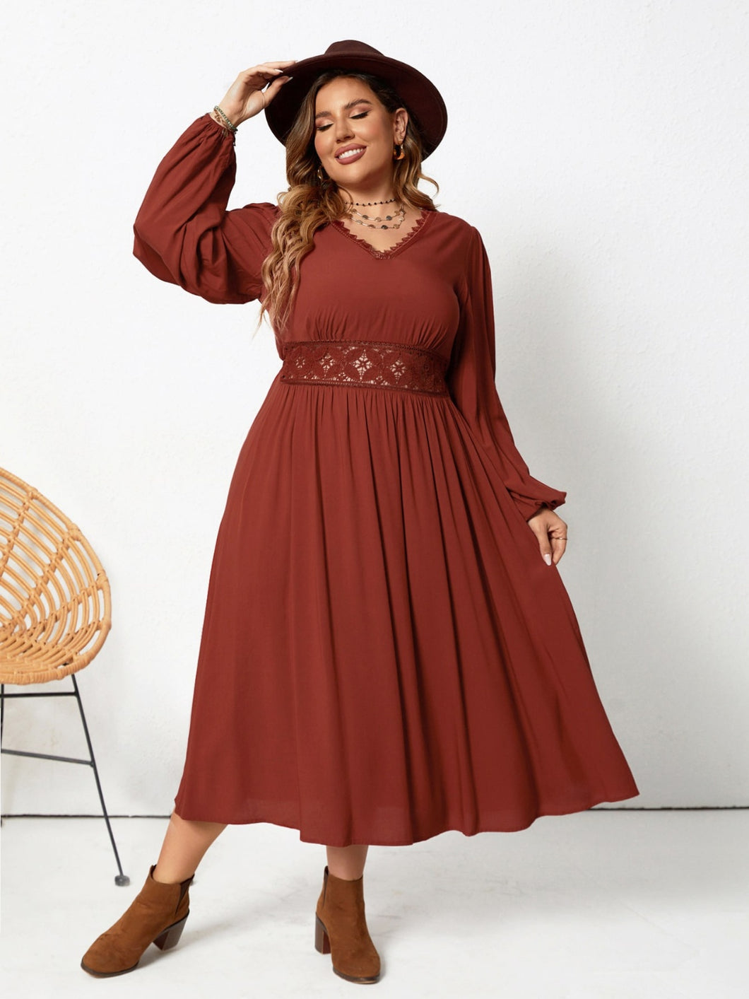 Curvy Lace Detail V-Neck Balloon Sleeve Dress