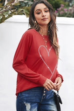 Load image into Gallery viewer, Simple Heart Sweatshirt
