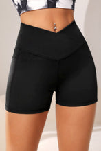 Load image into Gallery viewer, Wide Waistband Active Shorts with Pocket
